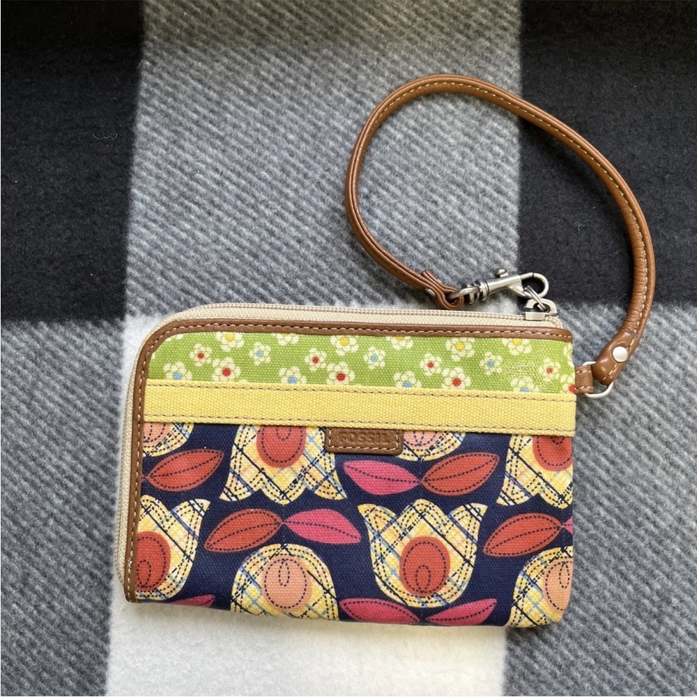 Fossil Vintage Keyper Floral Wristlet